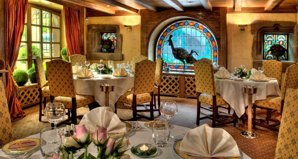 Hostellerie Des Chateaux & Spa Ottrott Restoran foto